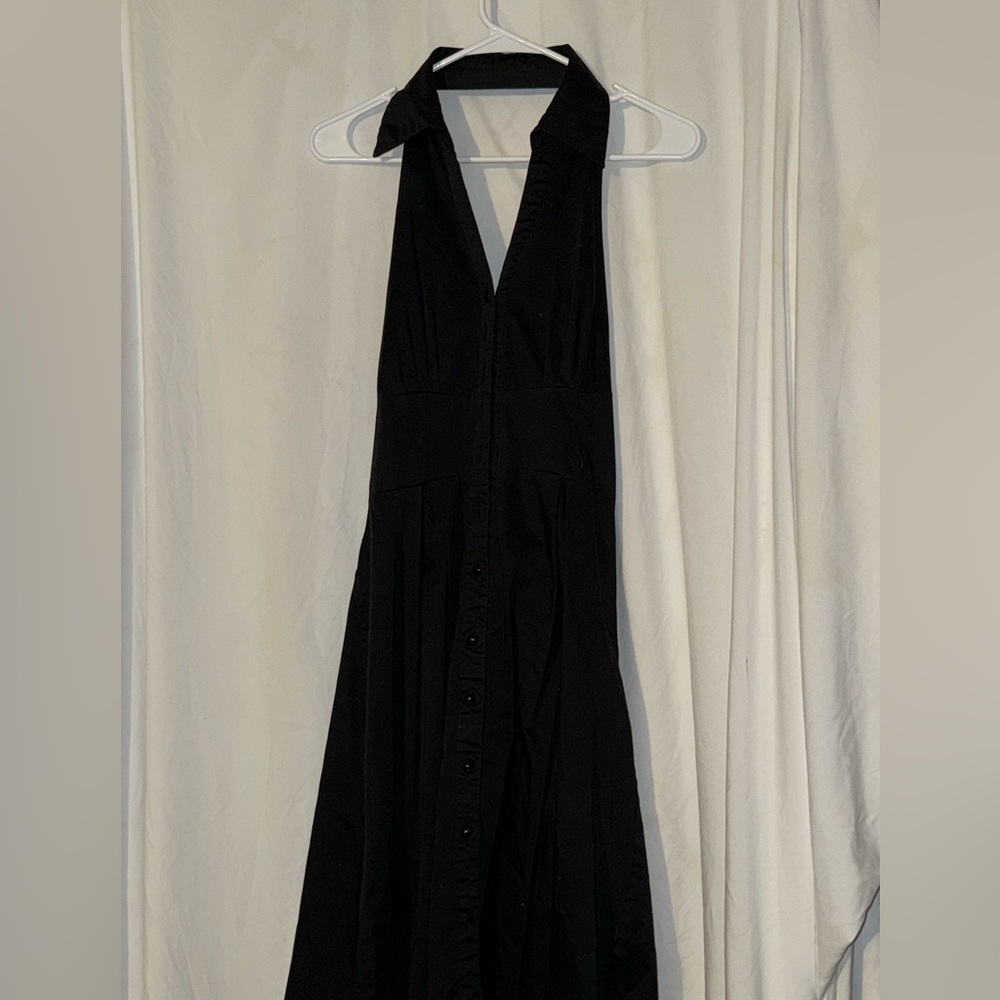 (Amanda Charles)Elegant Black Halter Dress